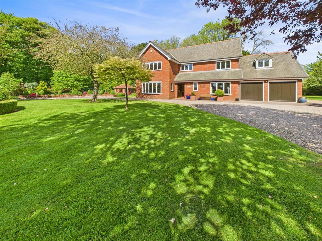 Main image of property: St. Helens Road, Rainford, St. Helens