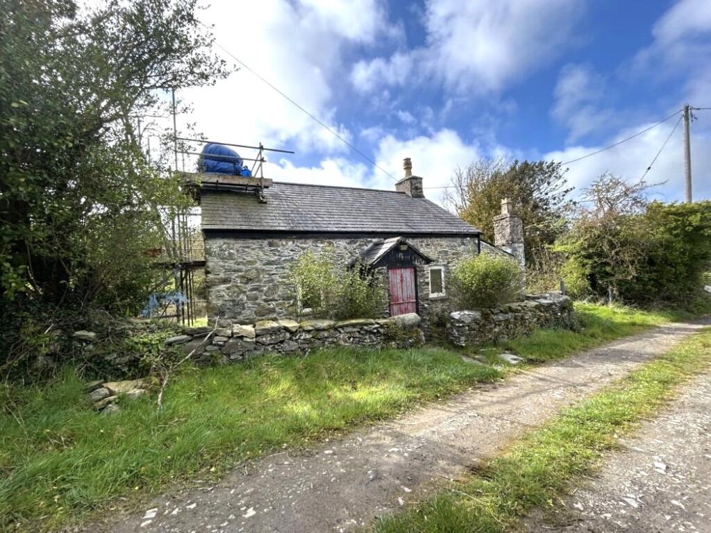 Main image of property: Tyddyn Pandy, Rhosgoch, Anglesey, LL66