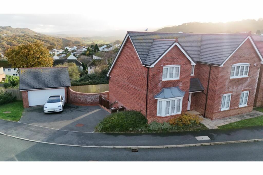 Main image of property: Acrau Hirion, Conwy, LL32