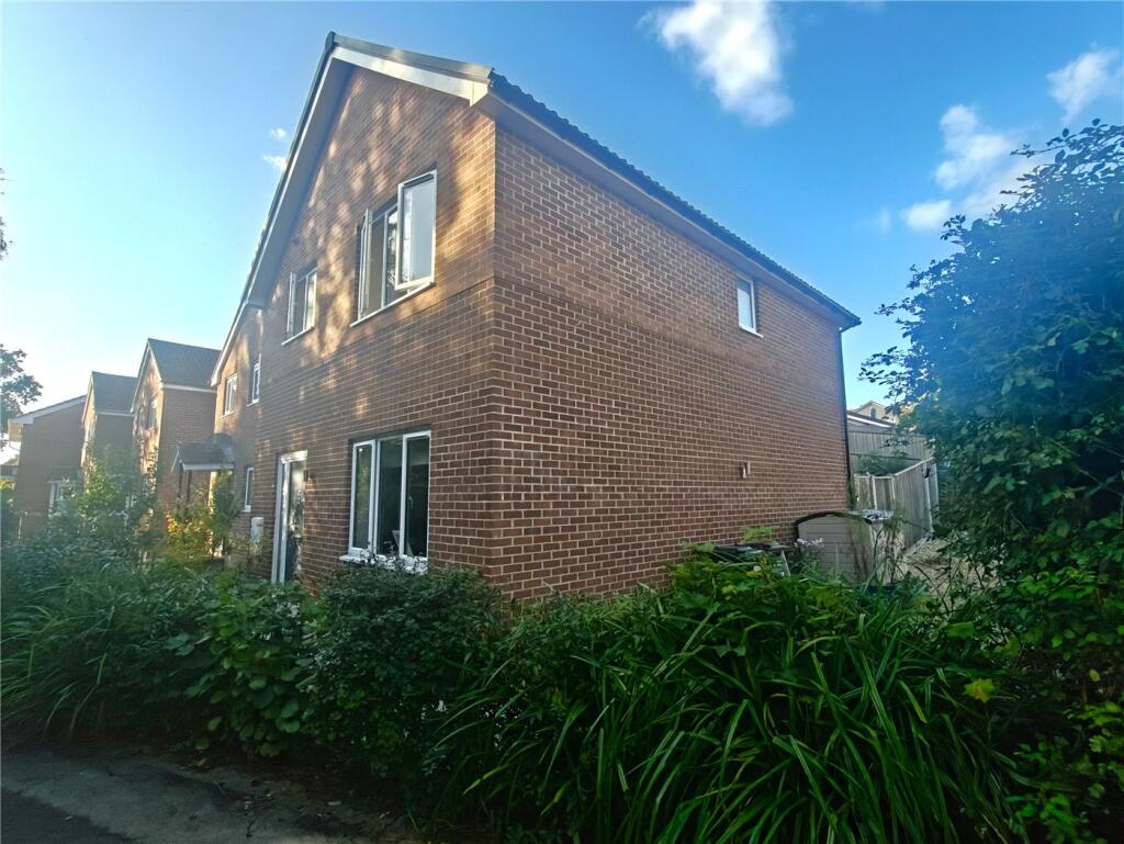 Main image of property: Valley Close, Colden Common, Winchester, SO21