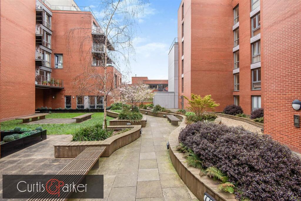 Main image of property: Lighterage Court, Kew Reach, TW8