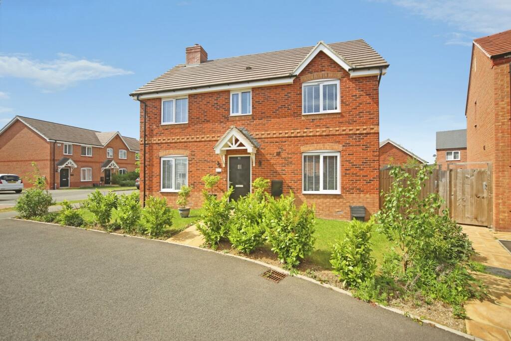 Main image of property: Blackberry Lane, Stratford-Upon-Avon, CV37