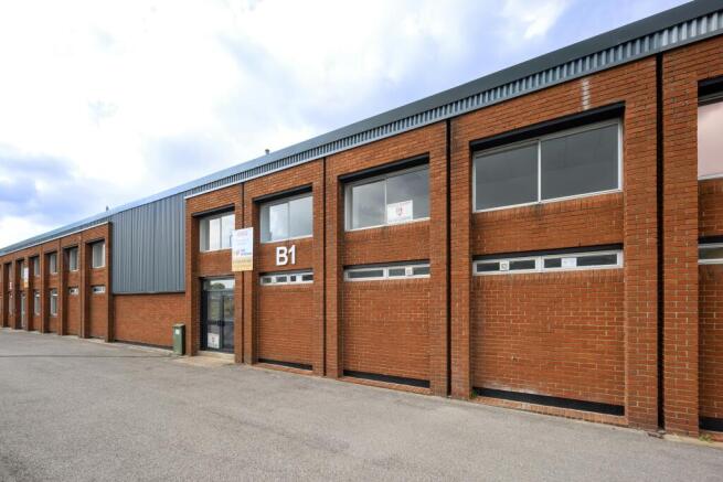 unit B1 & B2 Hambridge Road 18.jpg