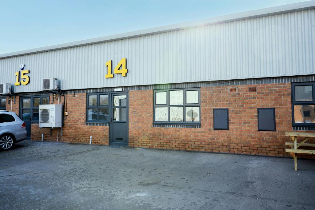 UNIT_14_YORK_NORTH_0001.jpg