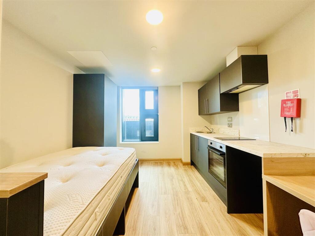 Main image of property: Fourth Floor Studio, Felix Apartments, Nottingham