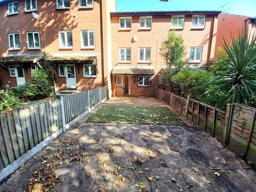 Main image of property: Well Close Rise, Leeds, West Yorkshire, LS7