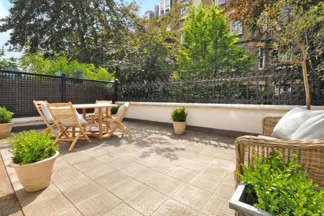 Main image of property: Hornton Street, London, W8