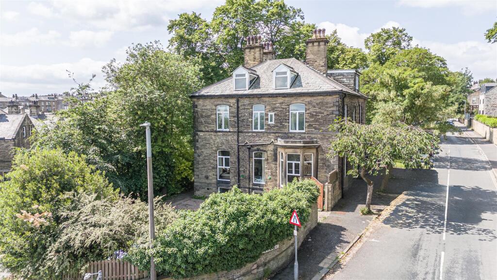 Main image of property: 1 Arden Lodge, 140, Savile Park Road, Savile Park, West Yorkshire, HX1 2XR