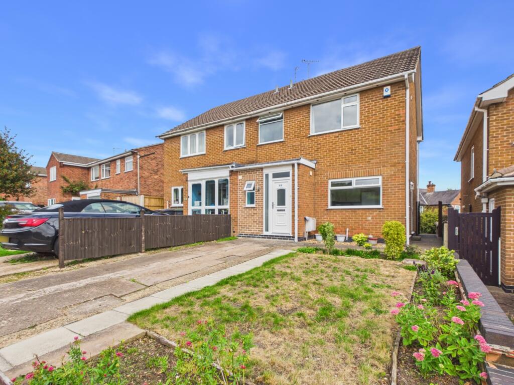 Main image of property: Leamington Drive, Beeston, Nottingham, Nottinghamshire, NG9