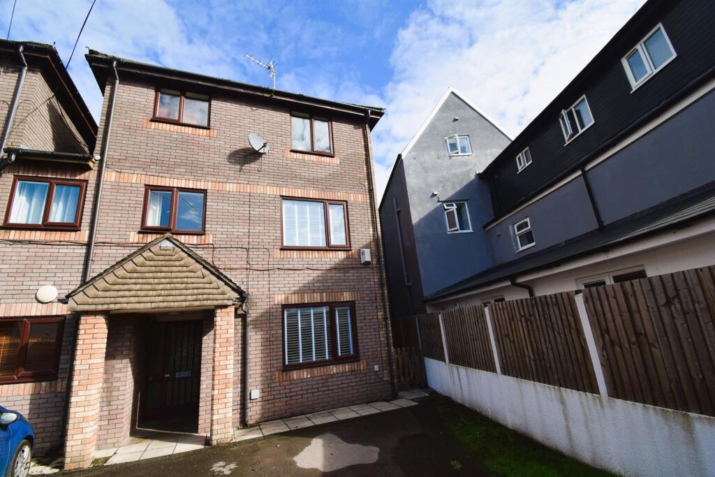 Main image of property: Y Rhath, Caerdydd