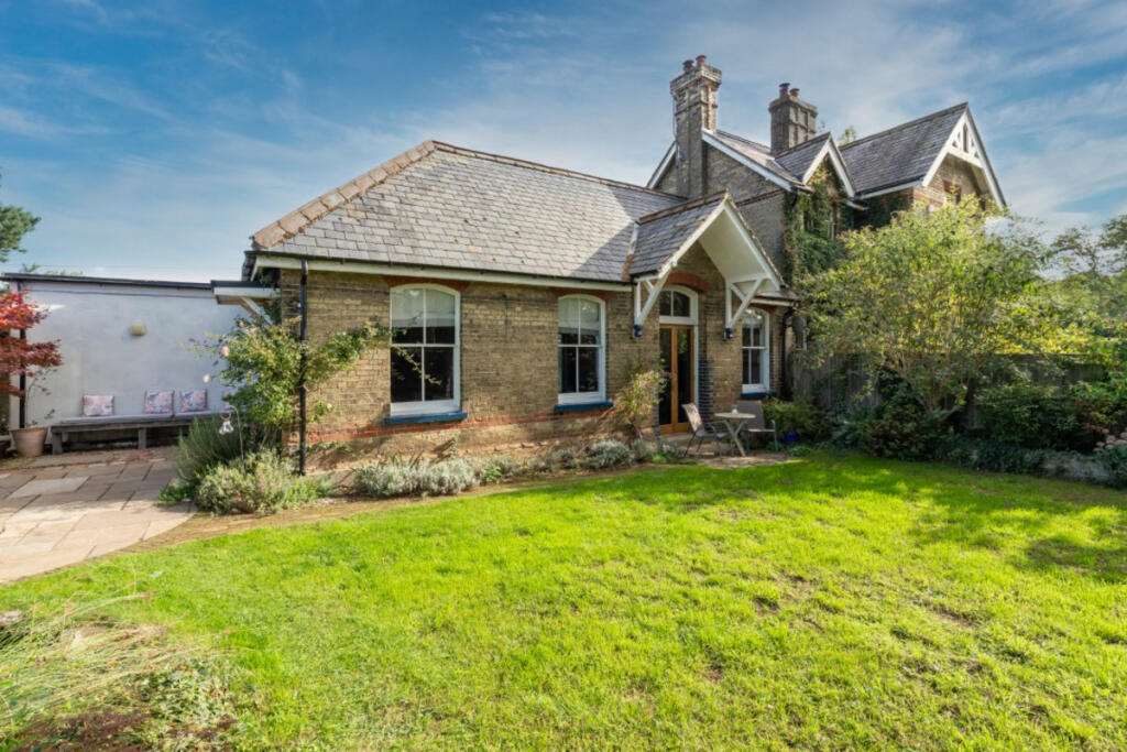 Main image of property: 56a Stracey Road, Buxton, NR10 5