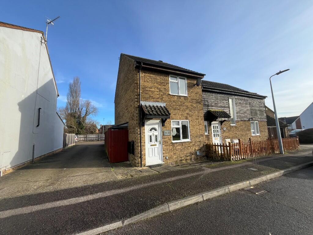 Main image of property: Parishes Mead, Stevenage, Hertfordshire, SG2