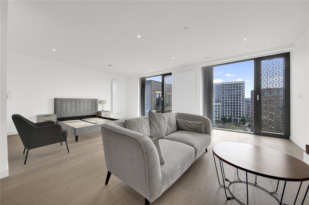Main image of property: Clipper Street, Newham, London, E16