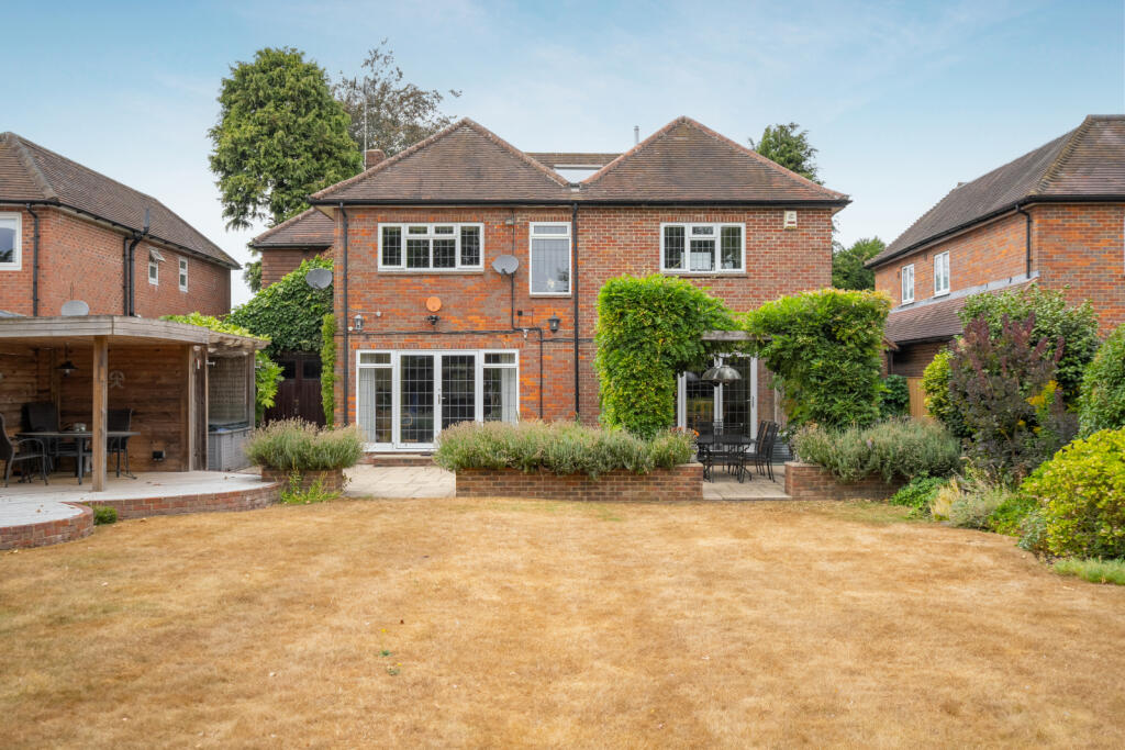 Main image of property: Marlow Road, High Wycombe, Buckinghamshire, HP11