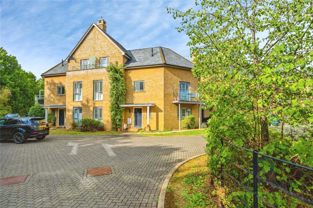 Main image of property: Kingcup Avenue, Hemel Hempstead, HP2