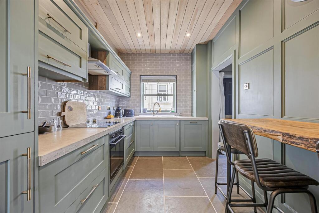 Main image of property: Montpellier House, Suffolk Square, Cheltenham