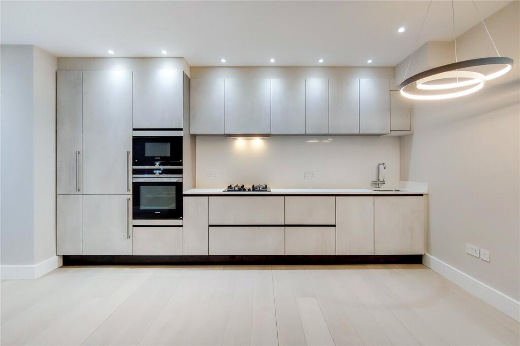 Main image of property: Fitzjohns Avenue, London, NW3