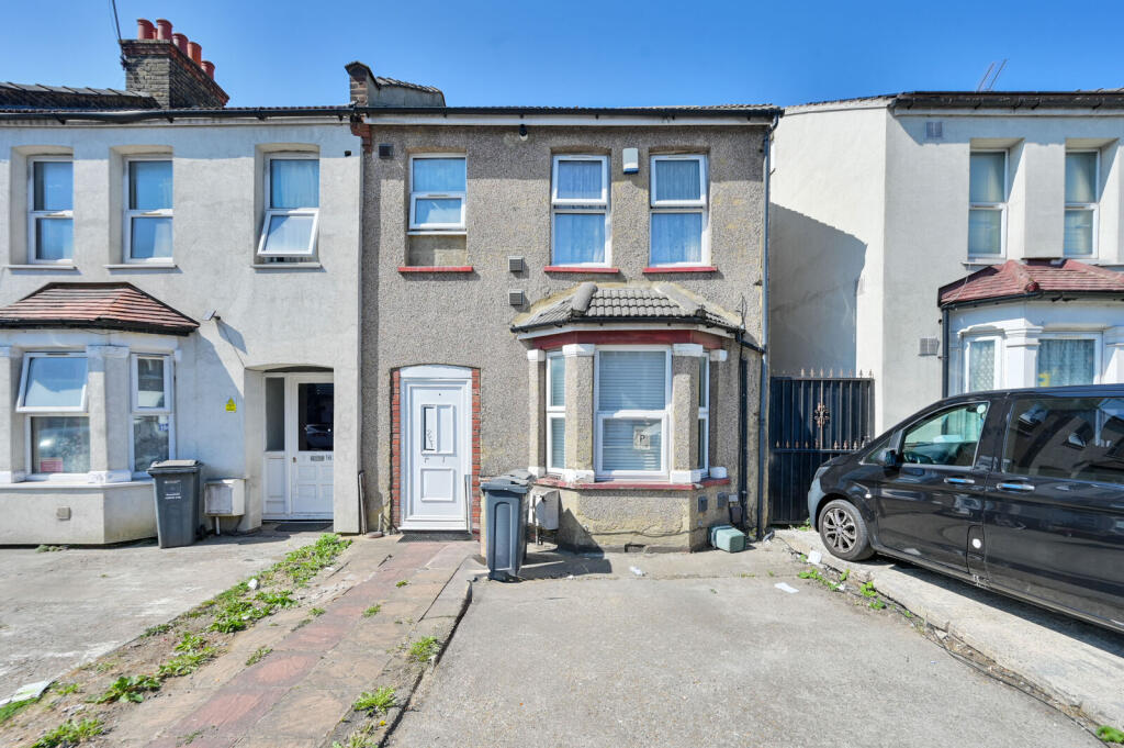 Main image of property: Kingsley Road, Hounslow, TW3 4AD, Hounslow, TW3