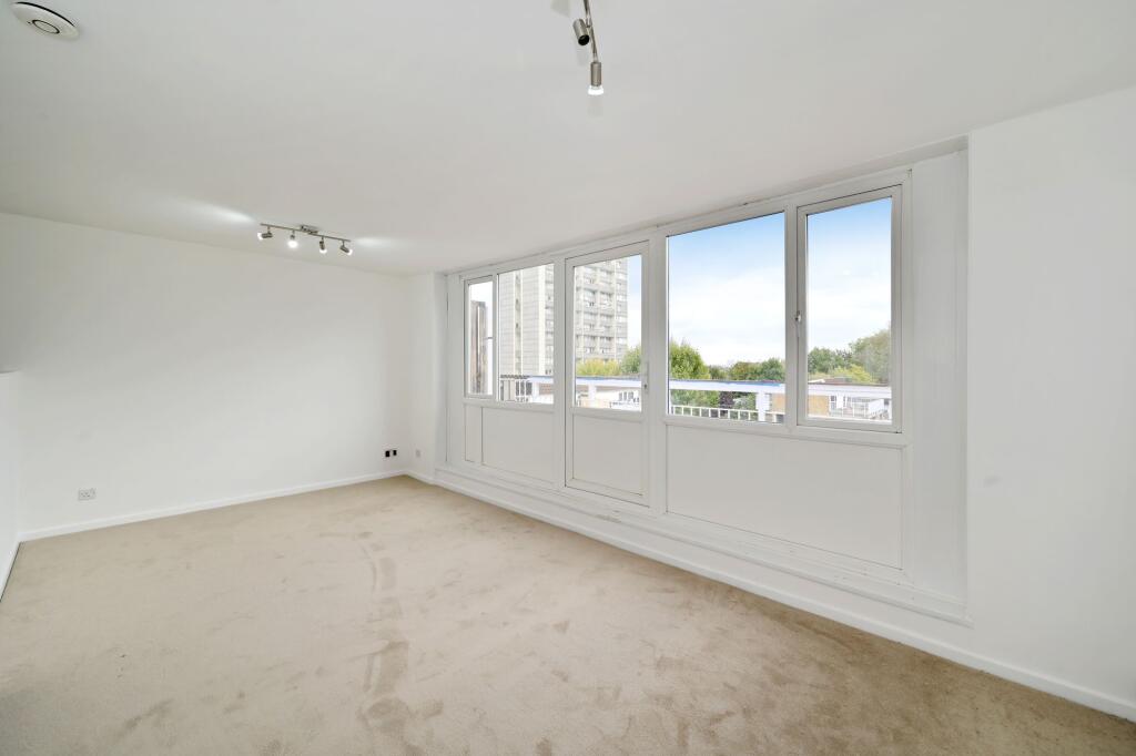 Main image of property: Cable Street, London, E1