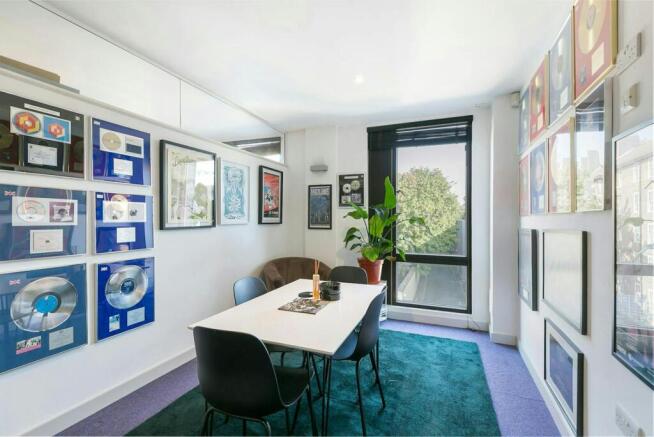 70826d1d9b9e13aafd237607ddc06dfcthetimberyardunit15drysdalestreetn16ndhoxtonshoreditchofficestudiointernal2dominionlondon.jpg