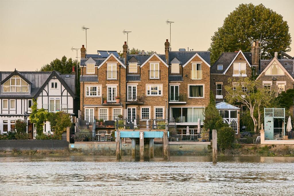 Main image of property: Grove Park Road, Chiswick, W4