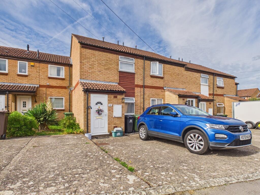 Main image of property: Chestnut Close, Hardwicke, Gloucester, GL2