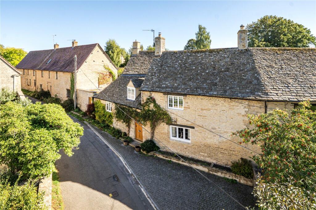 Main image of property: Plum Lane, Shipton-Under-Wychwood