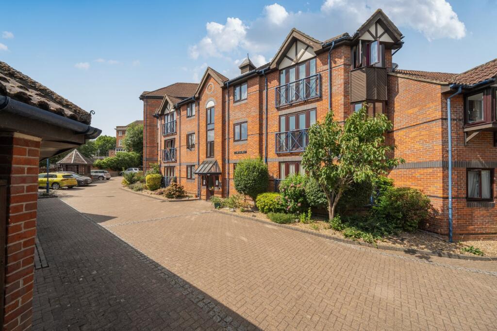 Main image of property: Talbot Court, Reading, RG1