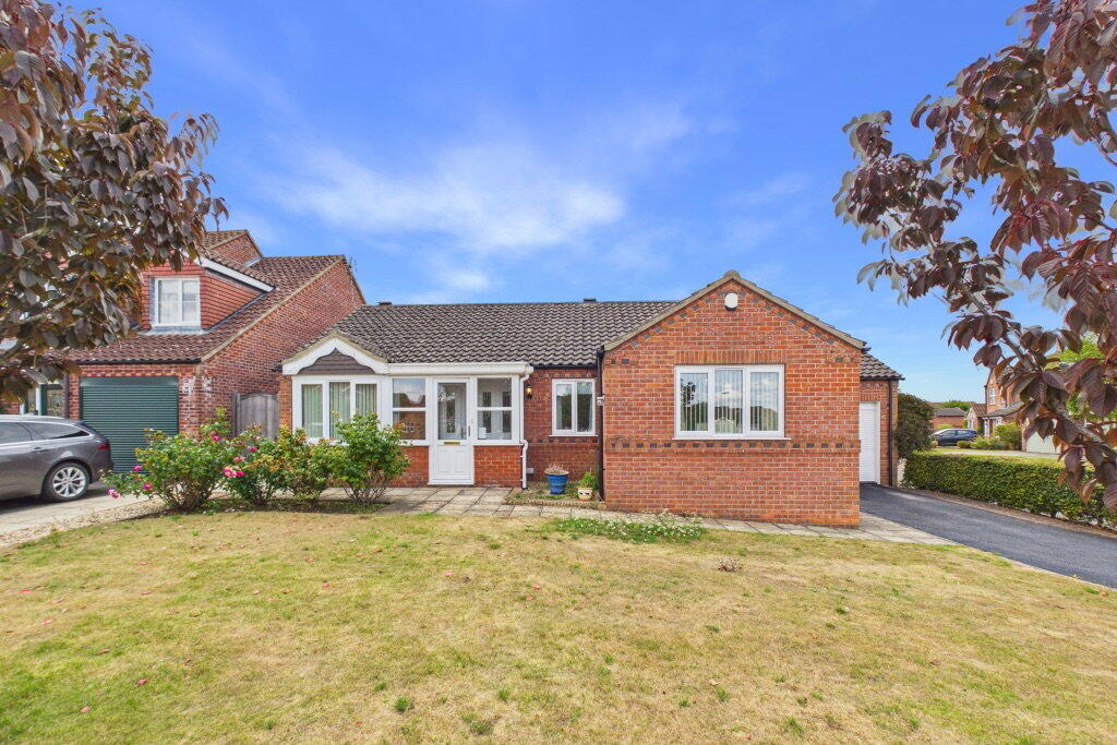 Main image of property: 22 Heath Road, Navenby, Lincoln, LN5 0TT
