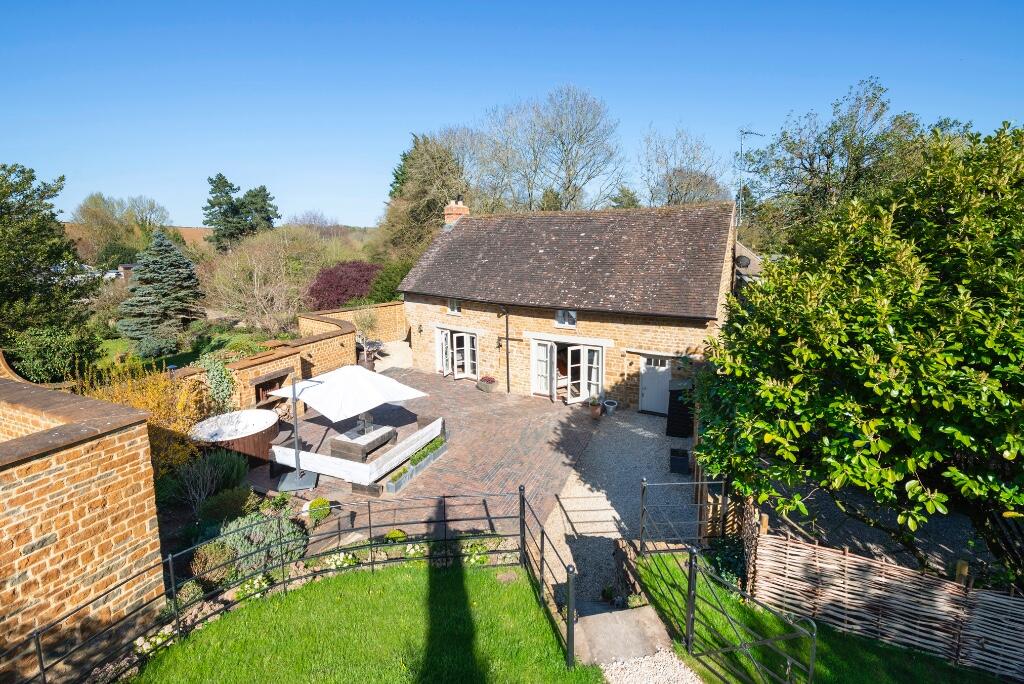Main image of property: OX15