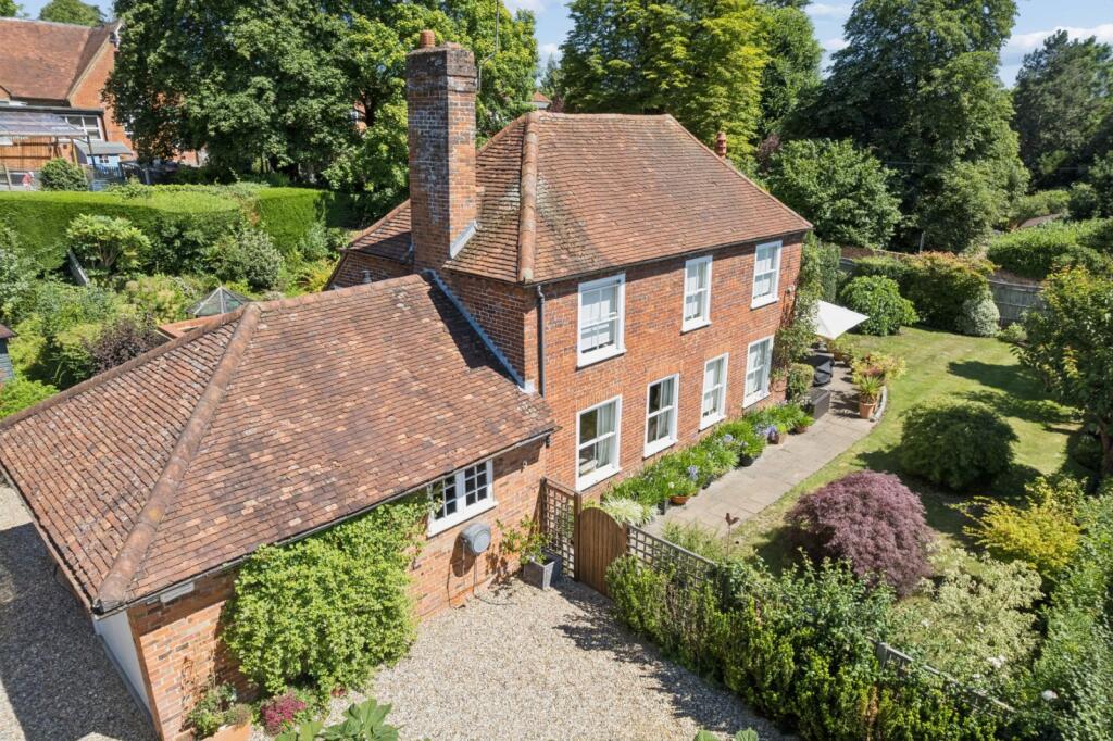 Main image of property: Deanway, Chalfont St. Giles, Buckinghamshire, HP8