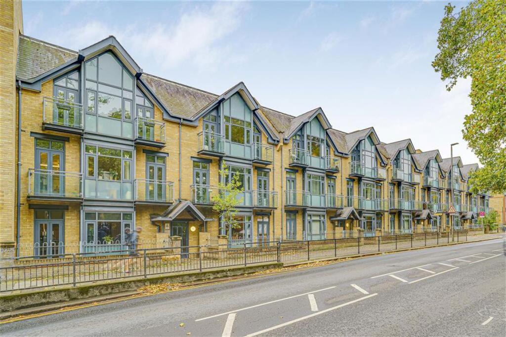 Main image of property: Putney Bridge Road, Putney
