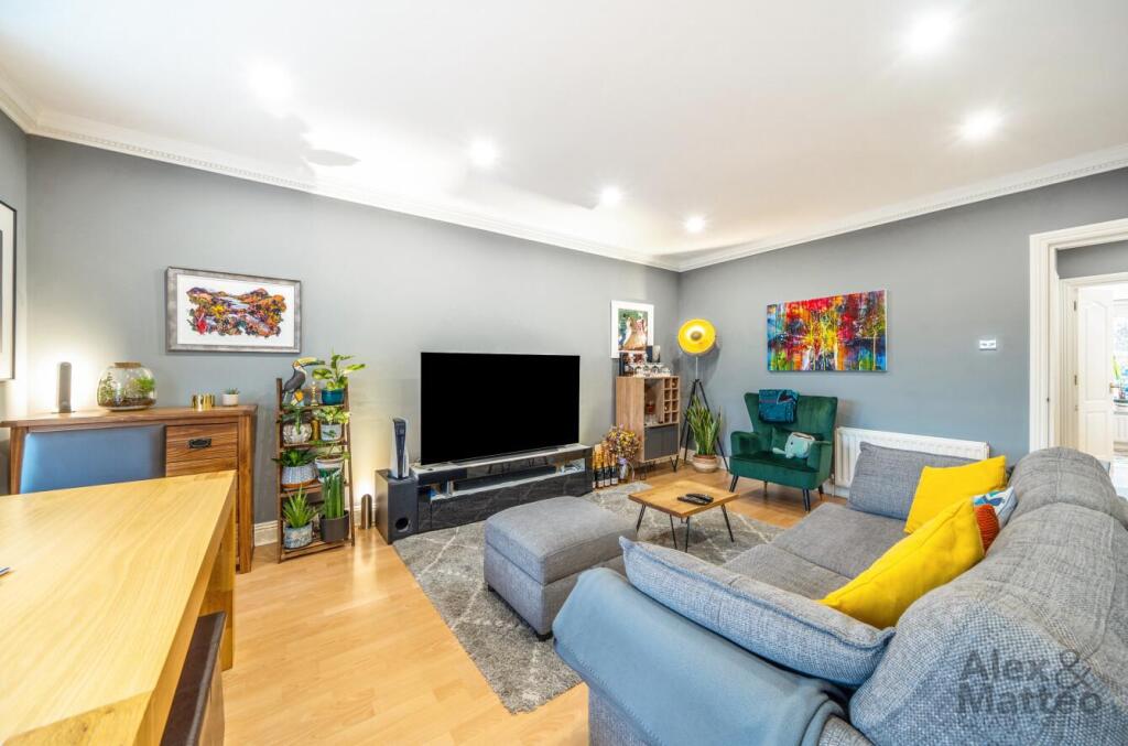 Main image of property: Raleigh Court, Rotherhithe, SE16