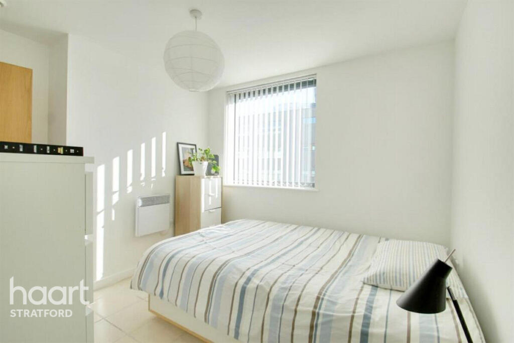 Main image of property: High Street, London
