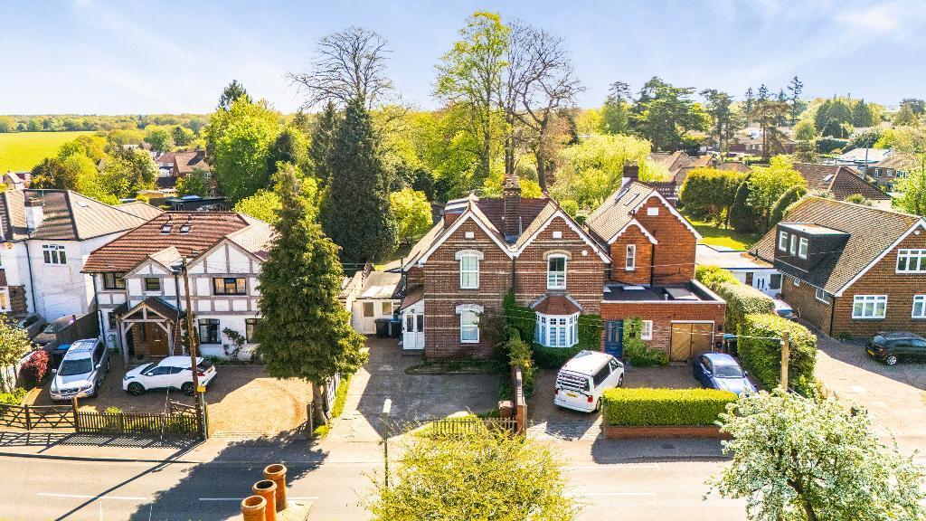 Main image of property: Farleigh Road, Chelsham, Warlingham, Surrey, CR6 9ED
