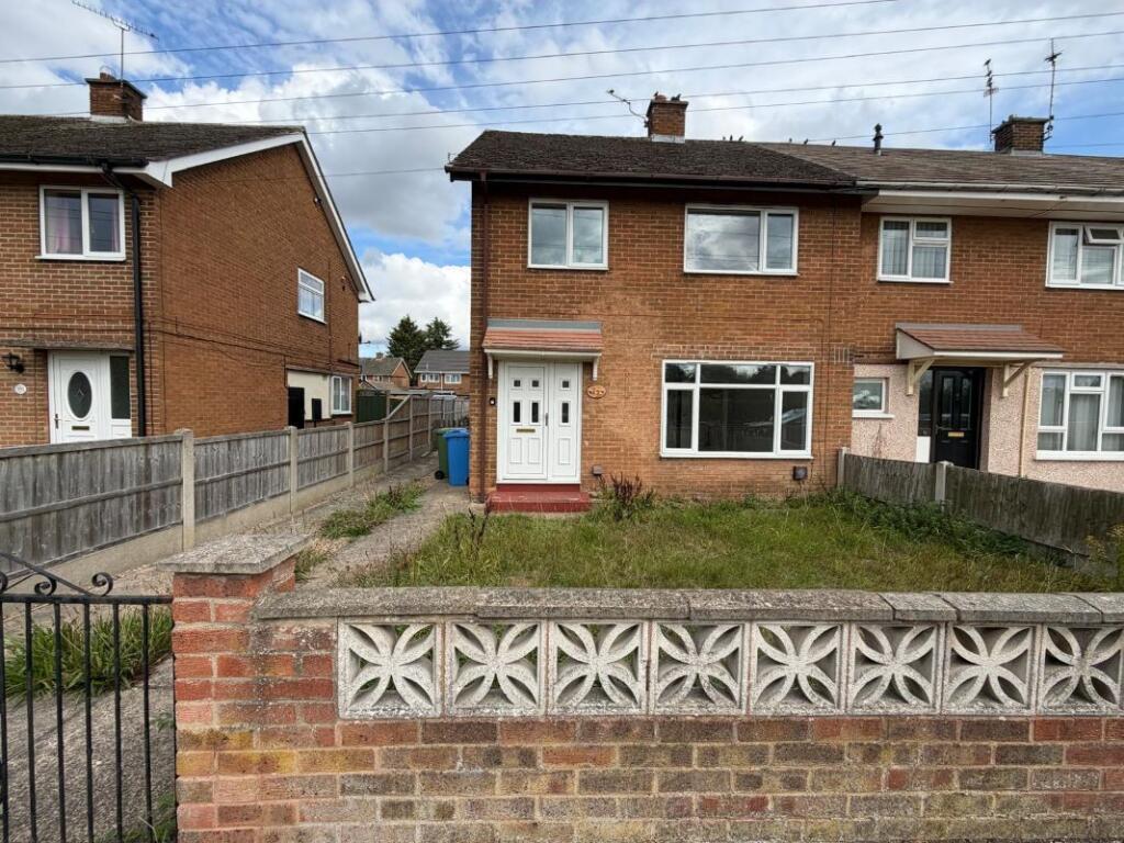 Main image of property: 79 The Oval, Retford, Nottinghamshire, DN22 7SD