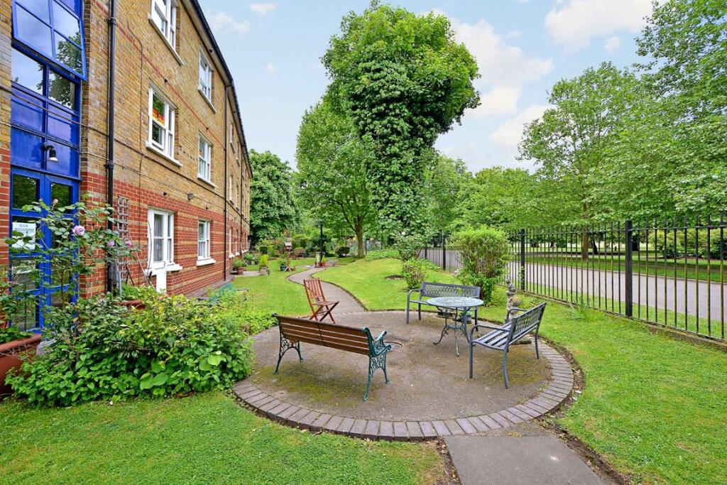 Main image of property: Victoria Park Road, Victoria Park