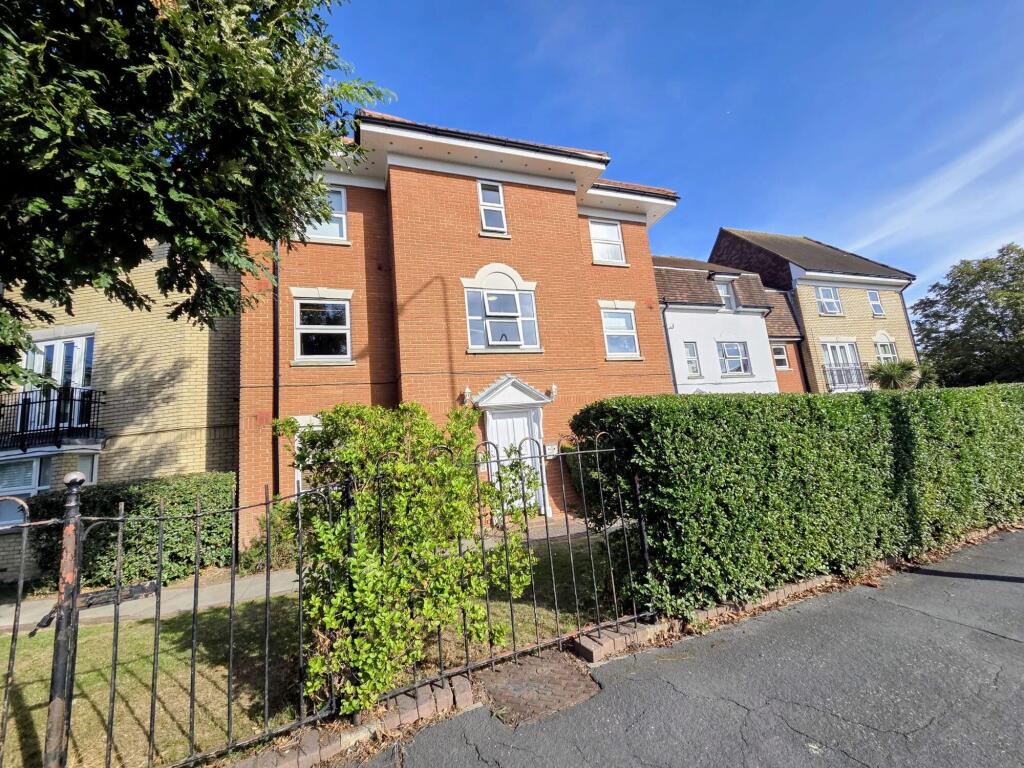 Main image of property: Tallow gate, south woodham ferrers, South Woodham Ferrers, Chelmsford.