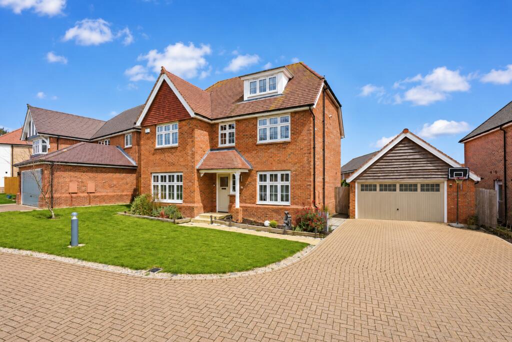 Main image of property: Mallard Crescent, Caddington, Luton, Bedfordshire, LU1