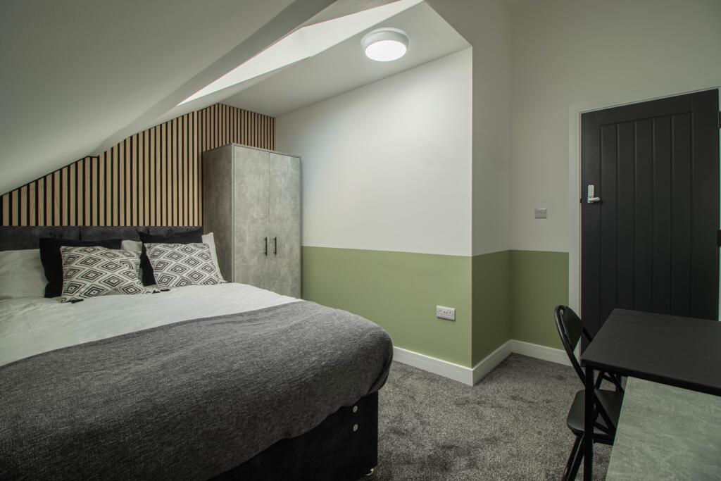 Main image of property: Room 5 41 Chilwell Road, Beeston, Nottingham