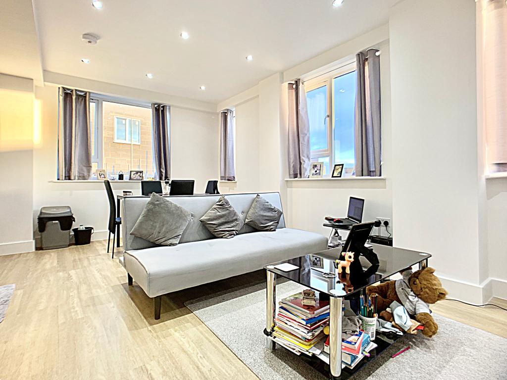 Main image of property:  **WALKING DISTANCE TO THE TRAIN STATION**Dane Street Bedford MK40