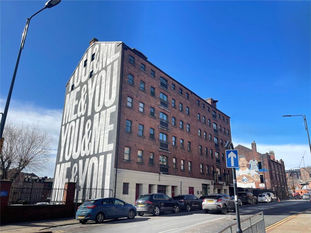 Main image of property: 32 The Calls, Leeds, UK, LS2