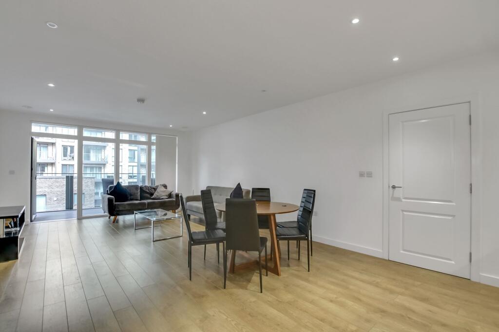 Main image of property: Banbury Point, Cording Street, E14