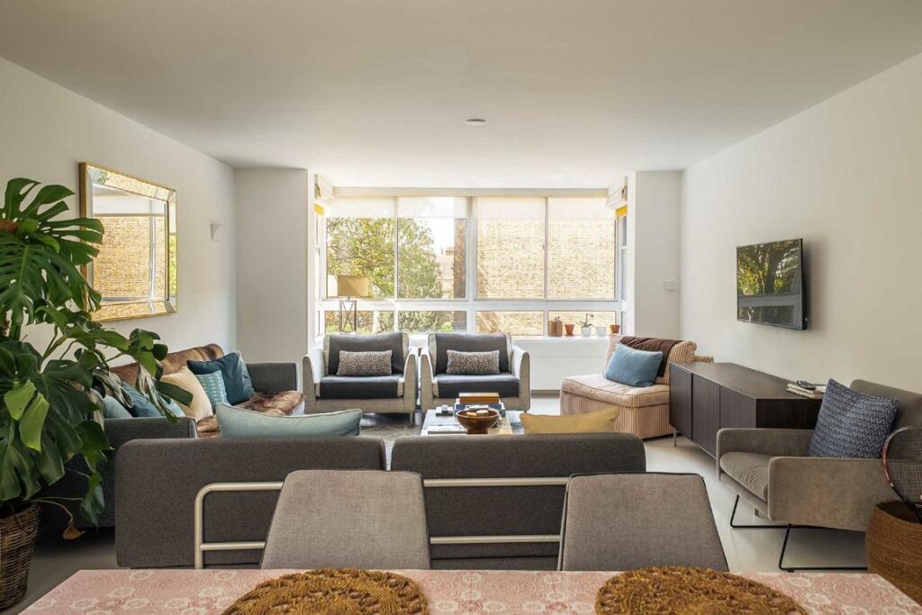 Main image of property: Cheyne Walk, Chelsea