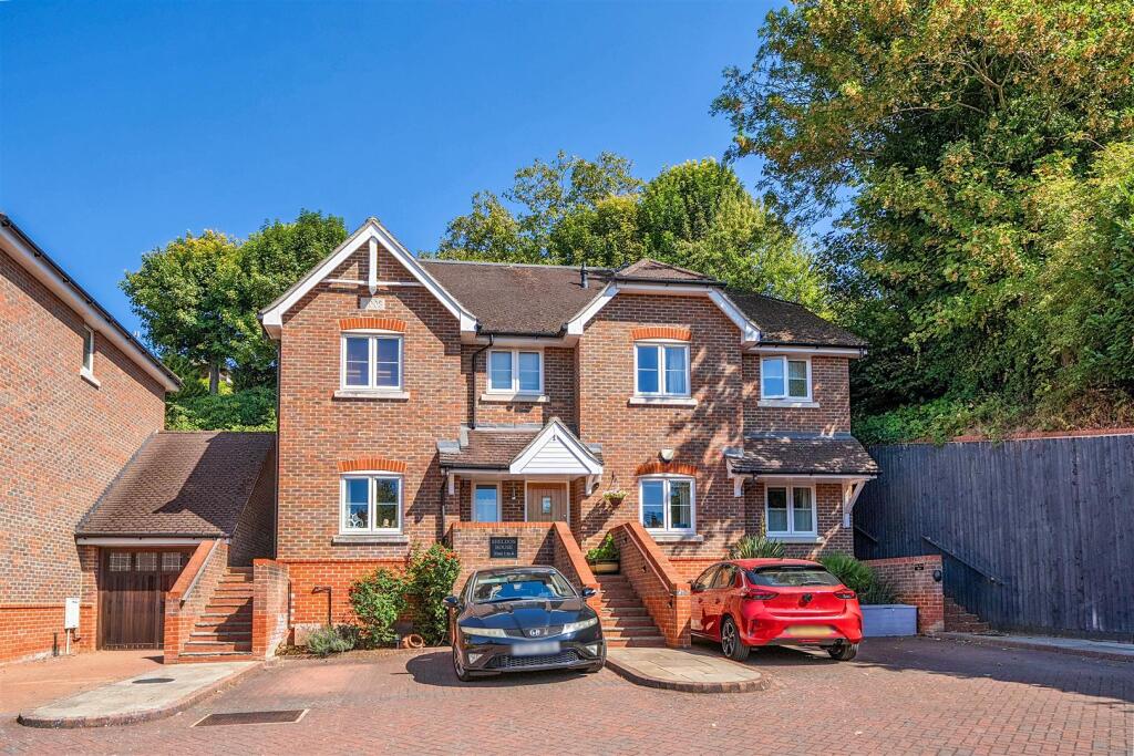 Main image of property: Sheldon Rise, Caversham, Reading