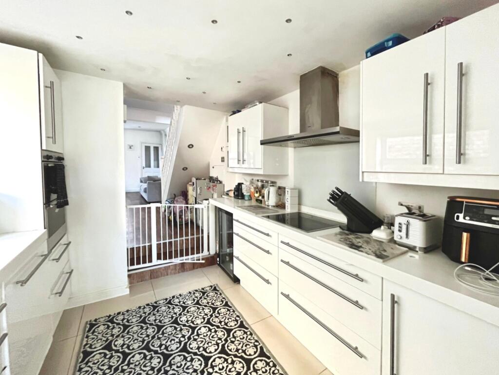 Main image of property: Rye Road, Hoddesdon