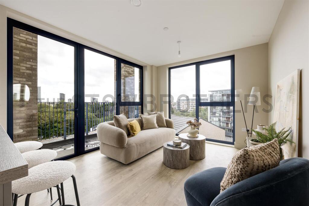 Main image of property: 2 Stables Yard