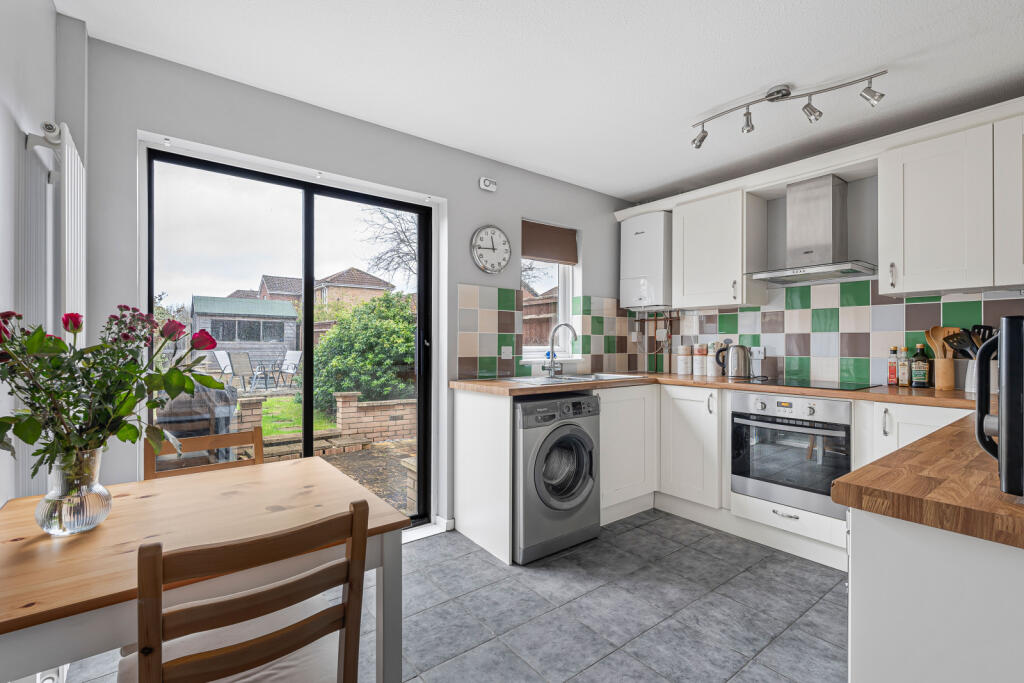 Main image of property: Welland Avenue, Didcot, Oxfordshire, OX11