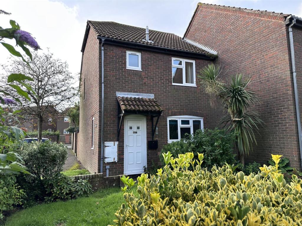 Main image of property: 61 Craufurd GreenCheritonFolkestoneKent