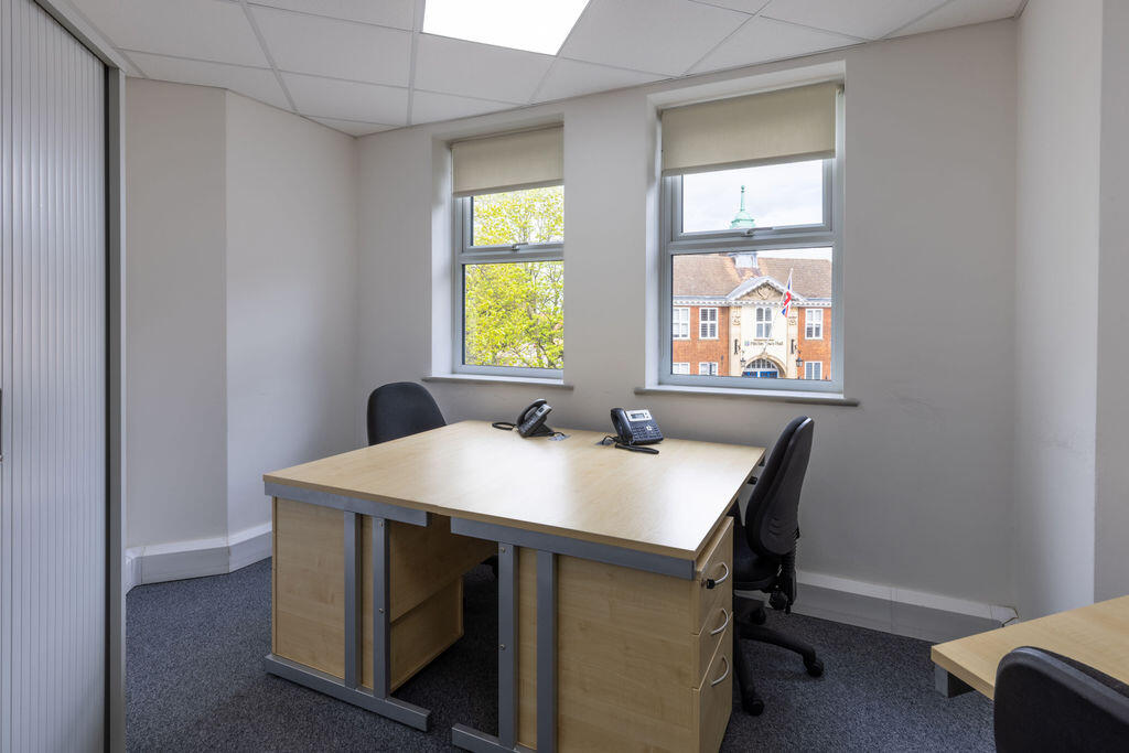 3 Person Office To Rent In Hitchin Hertfordshire